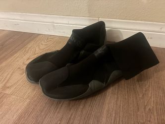 Neoprene water shoes / wetsuit booties