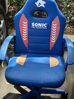 Gaming chair(sonic hedgehog)