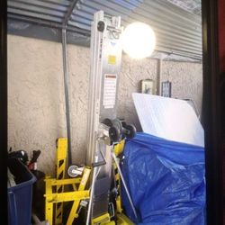 Contractor Lift