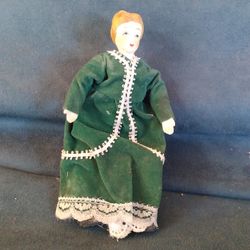 Vintage porcelain dollhouse doll,, In excellent condition