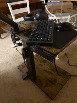 Gaming monitor and pc accessories