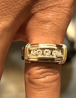Two-Toned Men’s Wedding Ring W 5 Diamonds Thumbnail