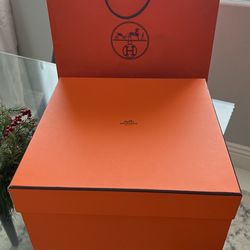 Hermes bag and box 14 1/2 X 14 1/2