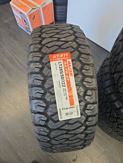 285 50 22 Maxxis At