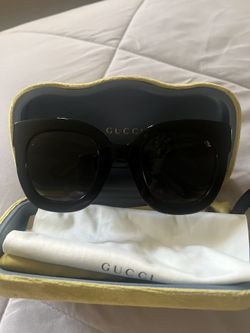 AUTHENTIC GLASSES