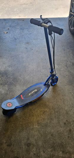 Free razor scooter won't charge