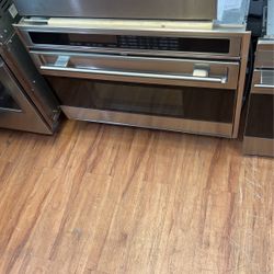 WOLF SINGLE OVEN 30” AND 36” FROM $999