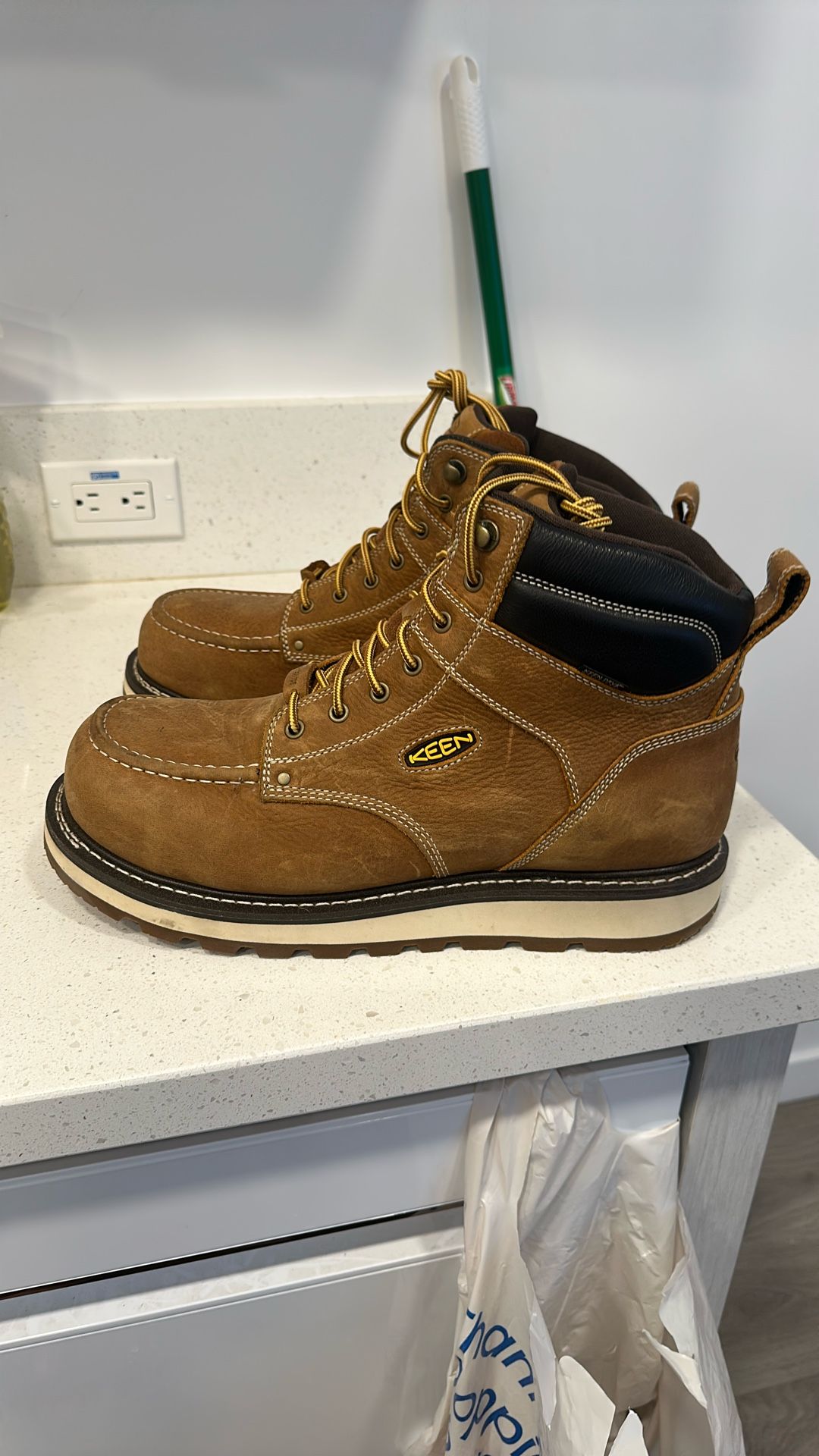 Keen work boots