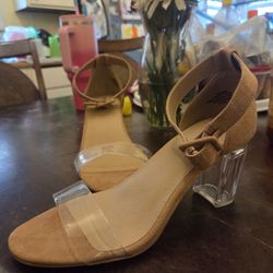 9.5ww Torrid 2 Inch Heels