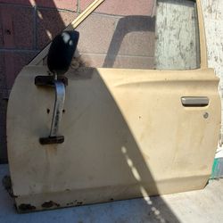 76 Dotson Pick Up Left Door 