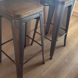 Bar Stools 