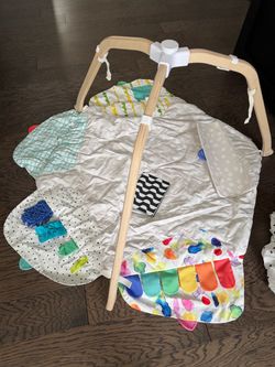 Lovevery The Play Gym