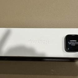 Pre-owned Apple Watch Series 4 (GPS & Cellular)