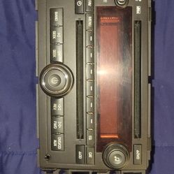 Bose Car Radio From Gmc Acadia 09