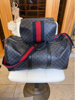 Authentic Gucci GG supreme duffel and matching tote
