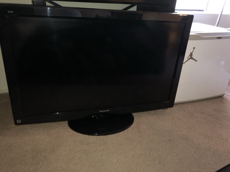 Panasonic tv 32”