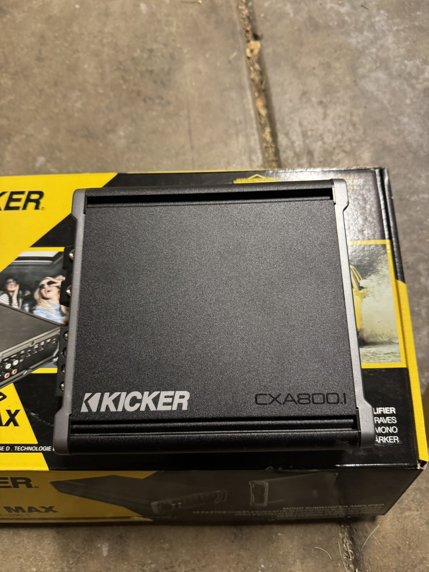 Kicker CXA800.1