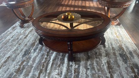 Coffee Table with matching End Tables