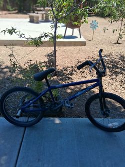 Haro BMX bike color blue