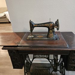 Antique Singer Sewing Machine 
