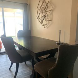 Table And 6Chairs !!