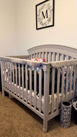 Convertible crib mattress included