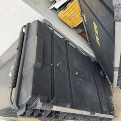 Tool Chest Box Dewalt