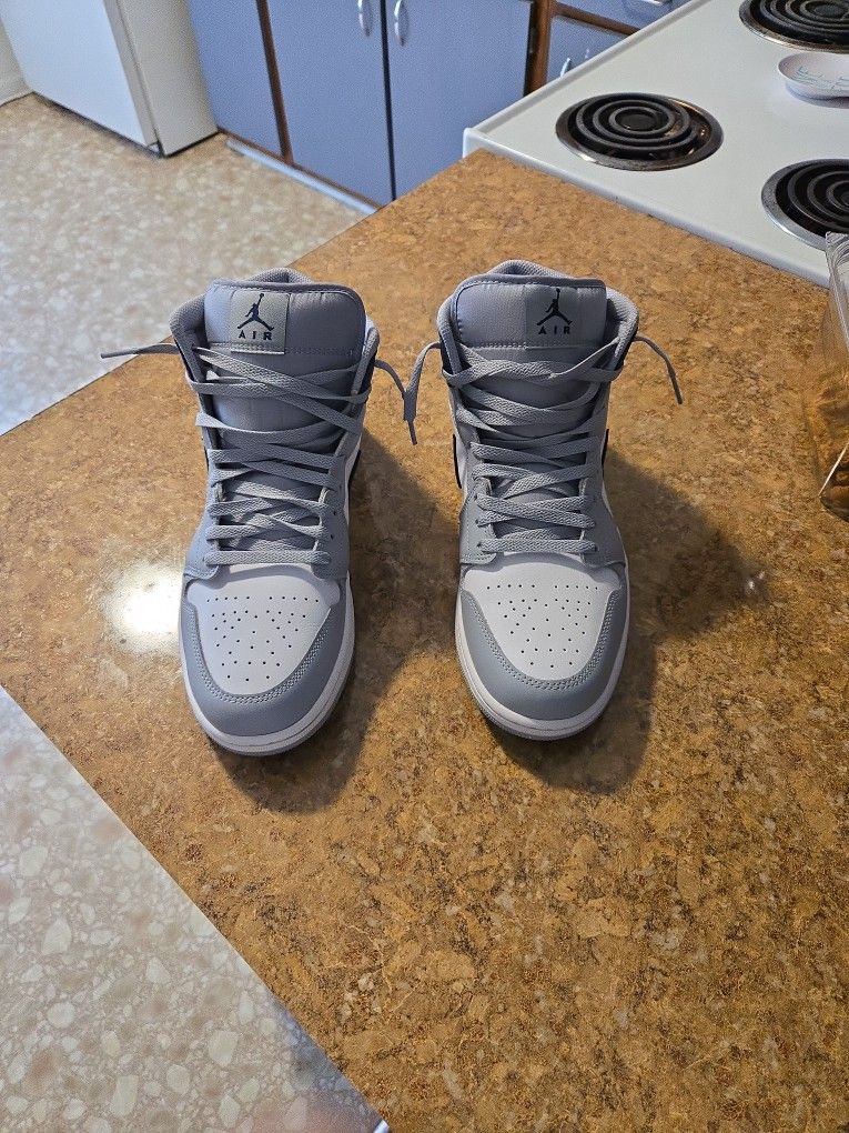 AIR JORDAN RETRO