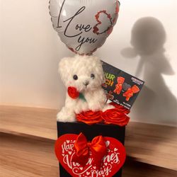 Valentine’s Day Gift Box