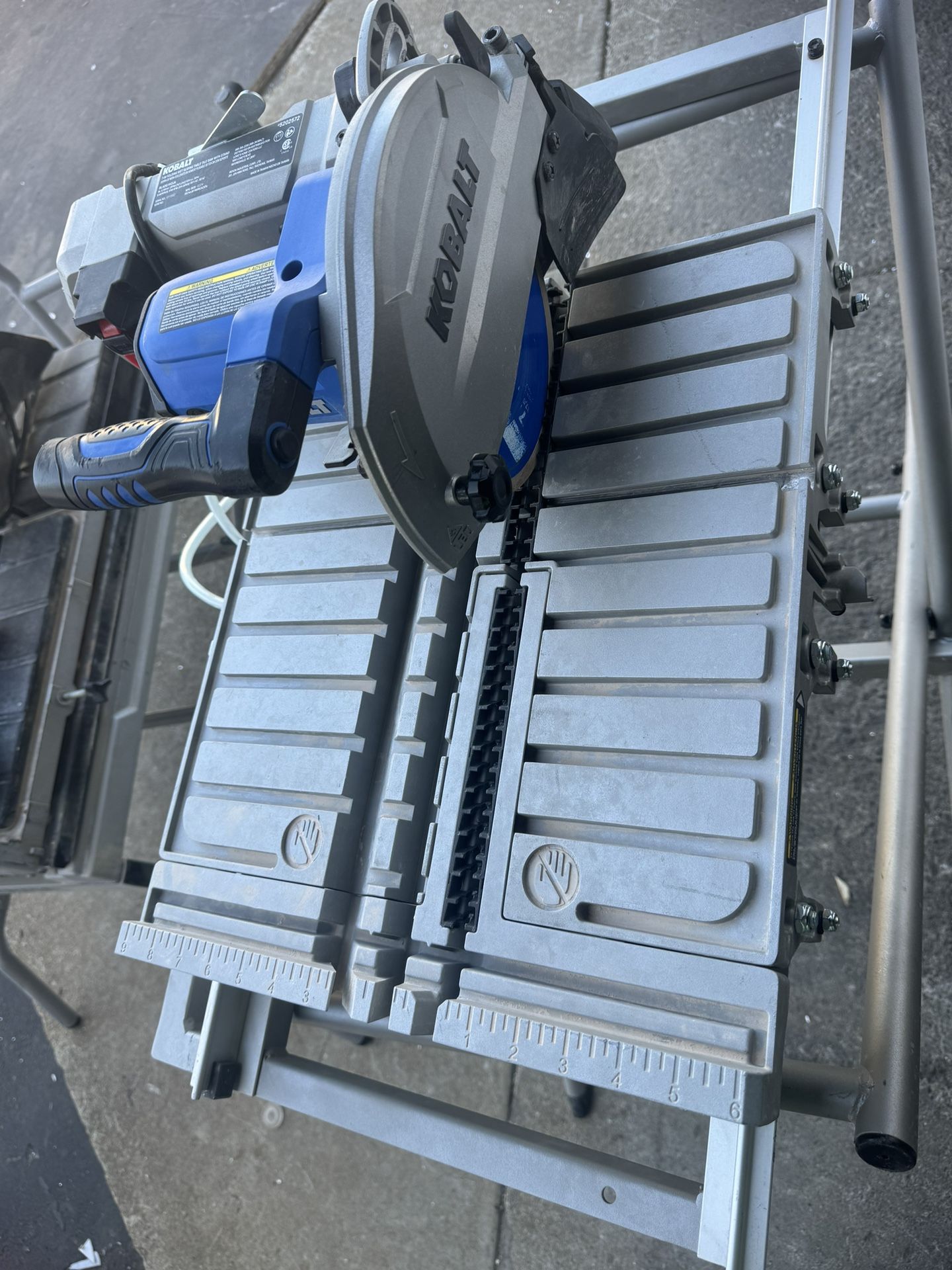 Kobalt Folding Head 9-Amp 7-in-Blade Corded Sliding Table Tile Saw with Stand Item #(contact info removed) | Model #SC1802LW