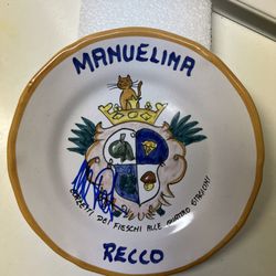 Signed Restaurant Dinner Plates !