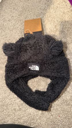 North face baby hat