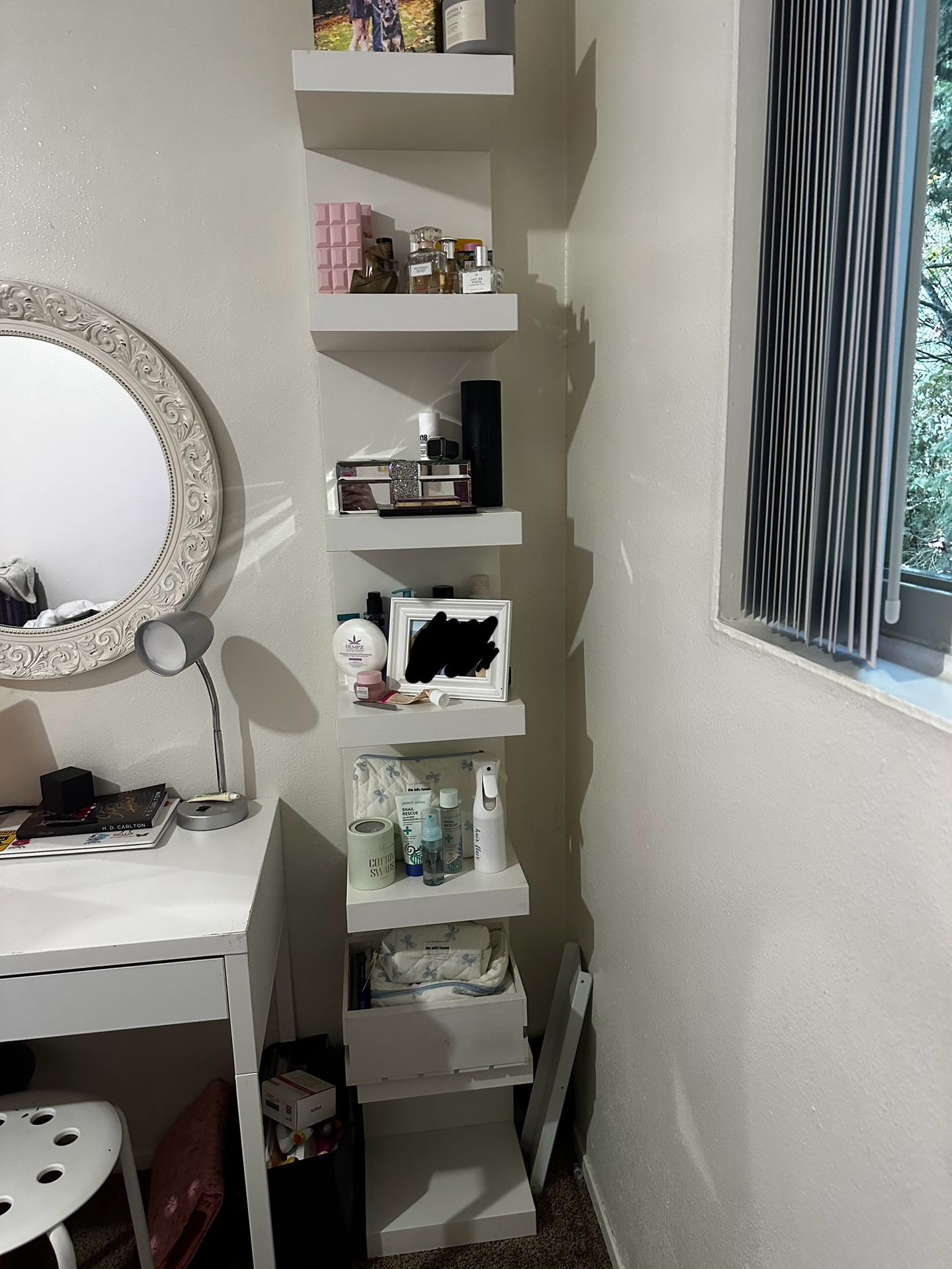 Shelf