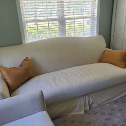 CLOTH SITTING COUCH