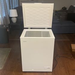 Galanz 5.0 Cu Ft Chest Freezer