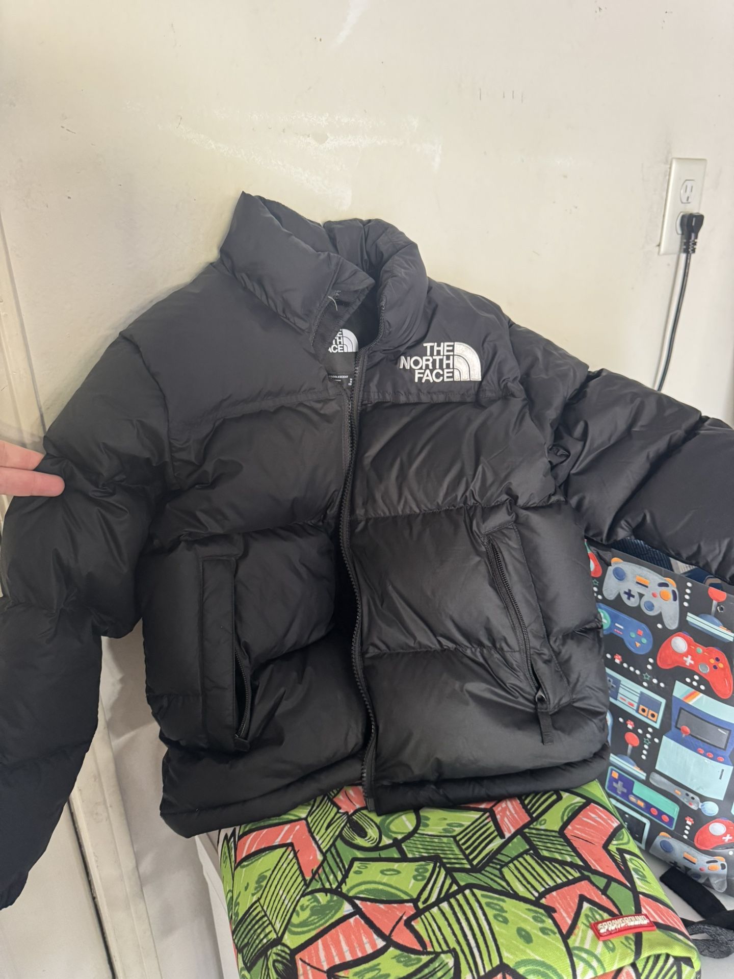 The North Face Puffer Jacket Youth/teen Size M 