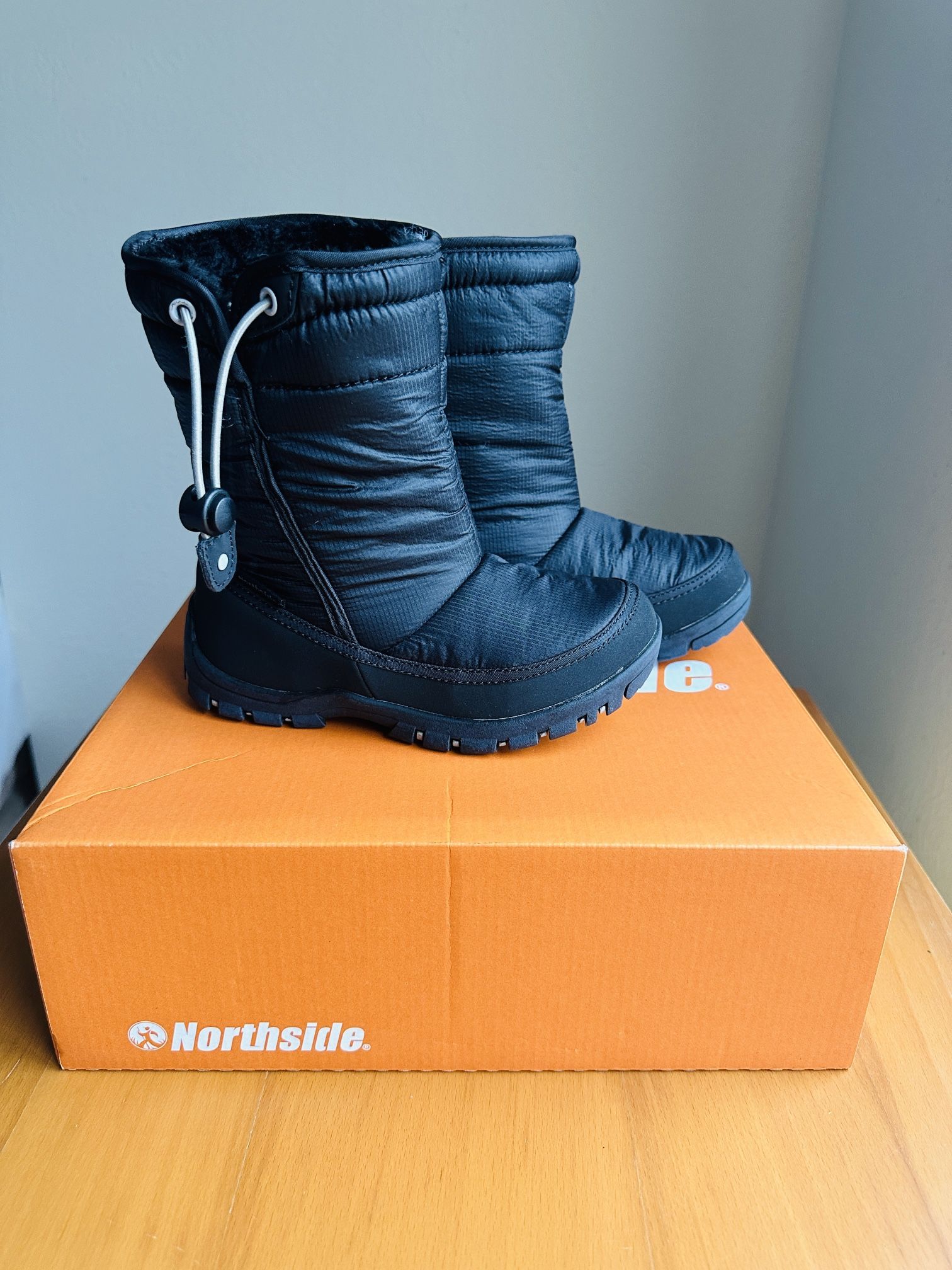 New In Box Black Northside Snow Boots Little Kids Size 13