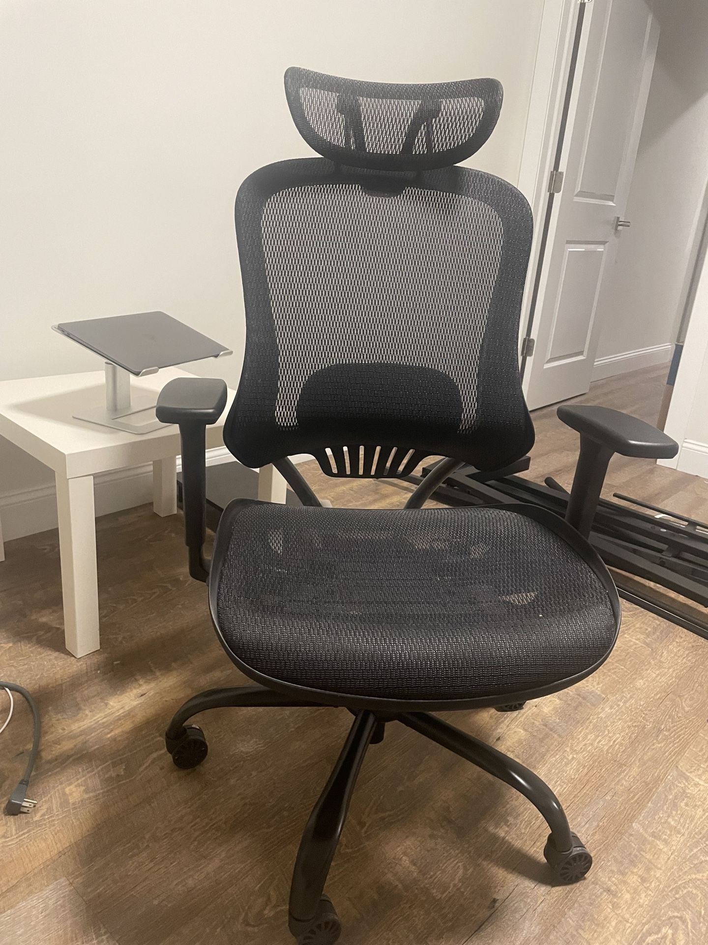 Ergousit Ergonomic Office Chair -Mesh Computer Chair with Adjustable 3D Armrest, Lumbar Support and Headrest - Rolling Desk Chair, Gaming Chairs, Exec