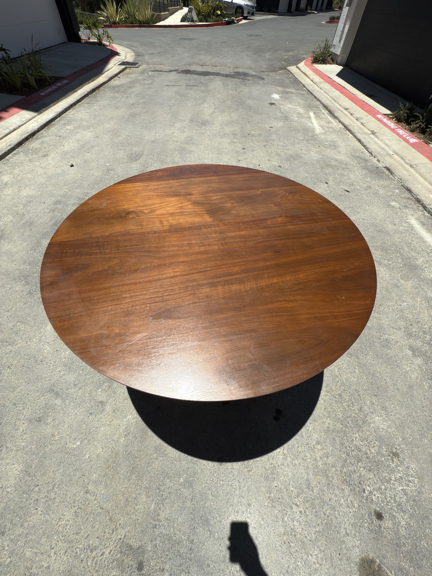 Round Dining Table