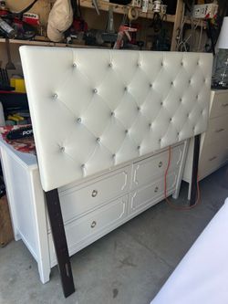 Full size bedroom