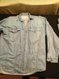 Levi's shirt
