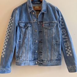 Levi's Denim Jacket NWT