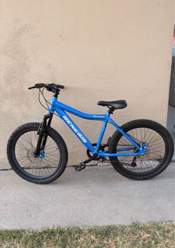 Génesis bicycle, size 24, color blue