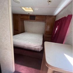 SPRINGDALE 5TH WHEEL