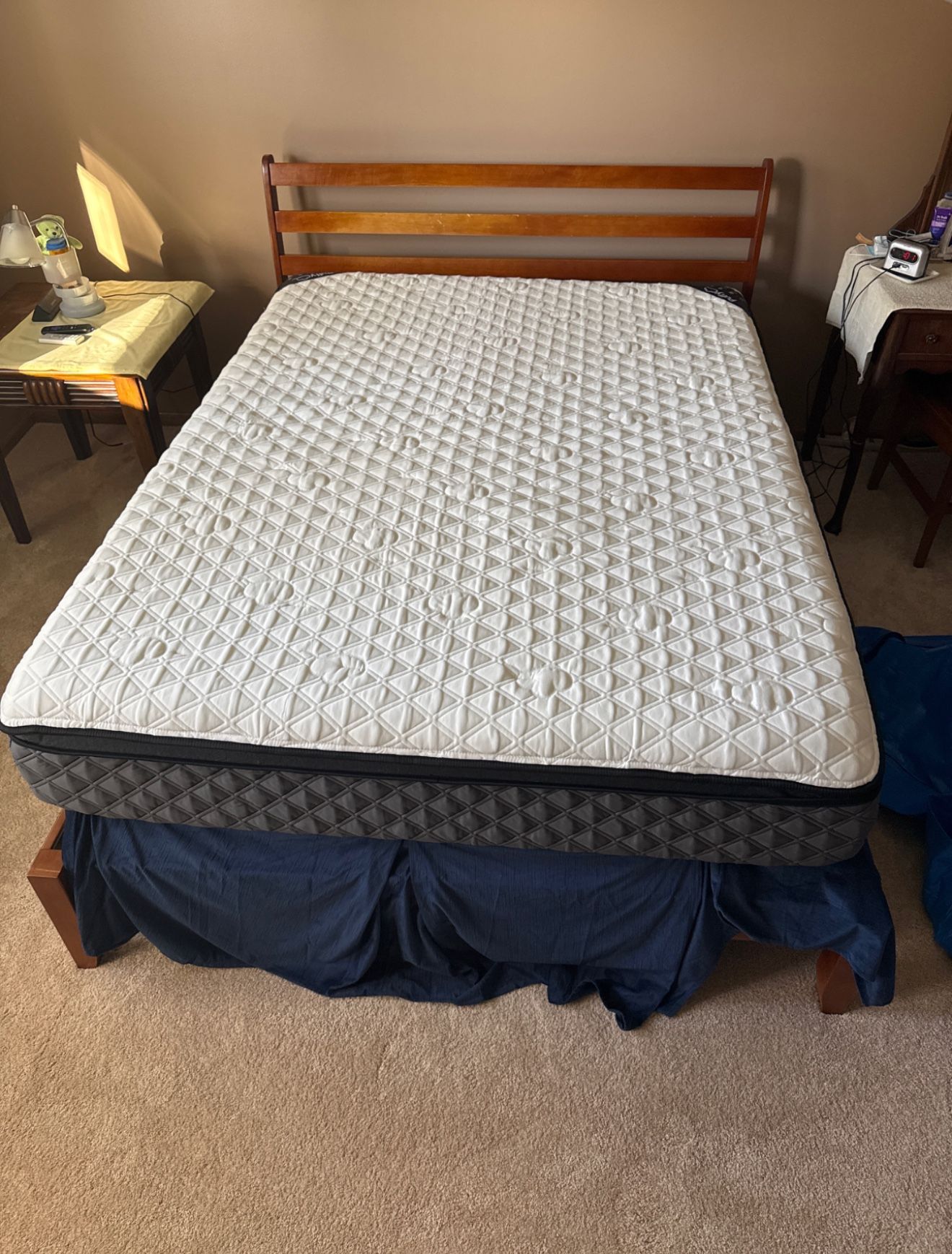 Puffy Lux Hybrid Queen Mattress