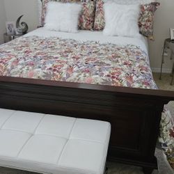 Queen Bed And Matching Dresser 