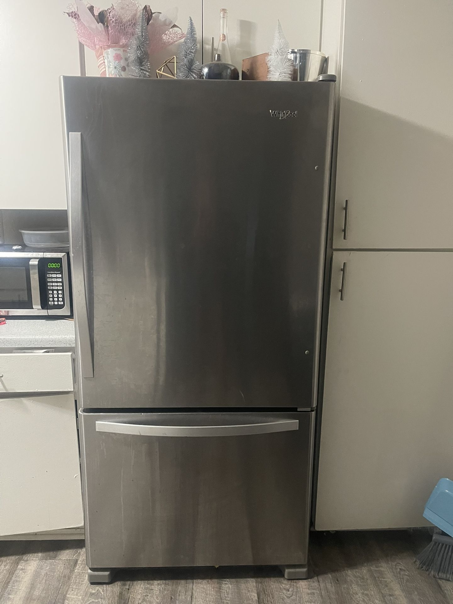 Whirlpool Refrigerator