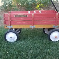 Town & country store radio flyer wagon