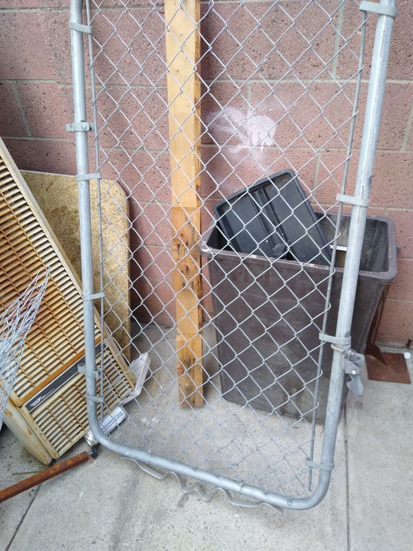 Chain link door for Sale in Lakewood, CA OfferUp
