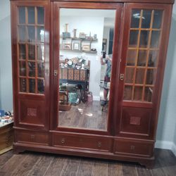 Old European Cabinet/Closet